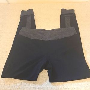 Gaiam- High Waist Yoga Leggings- Gray and Black- L